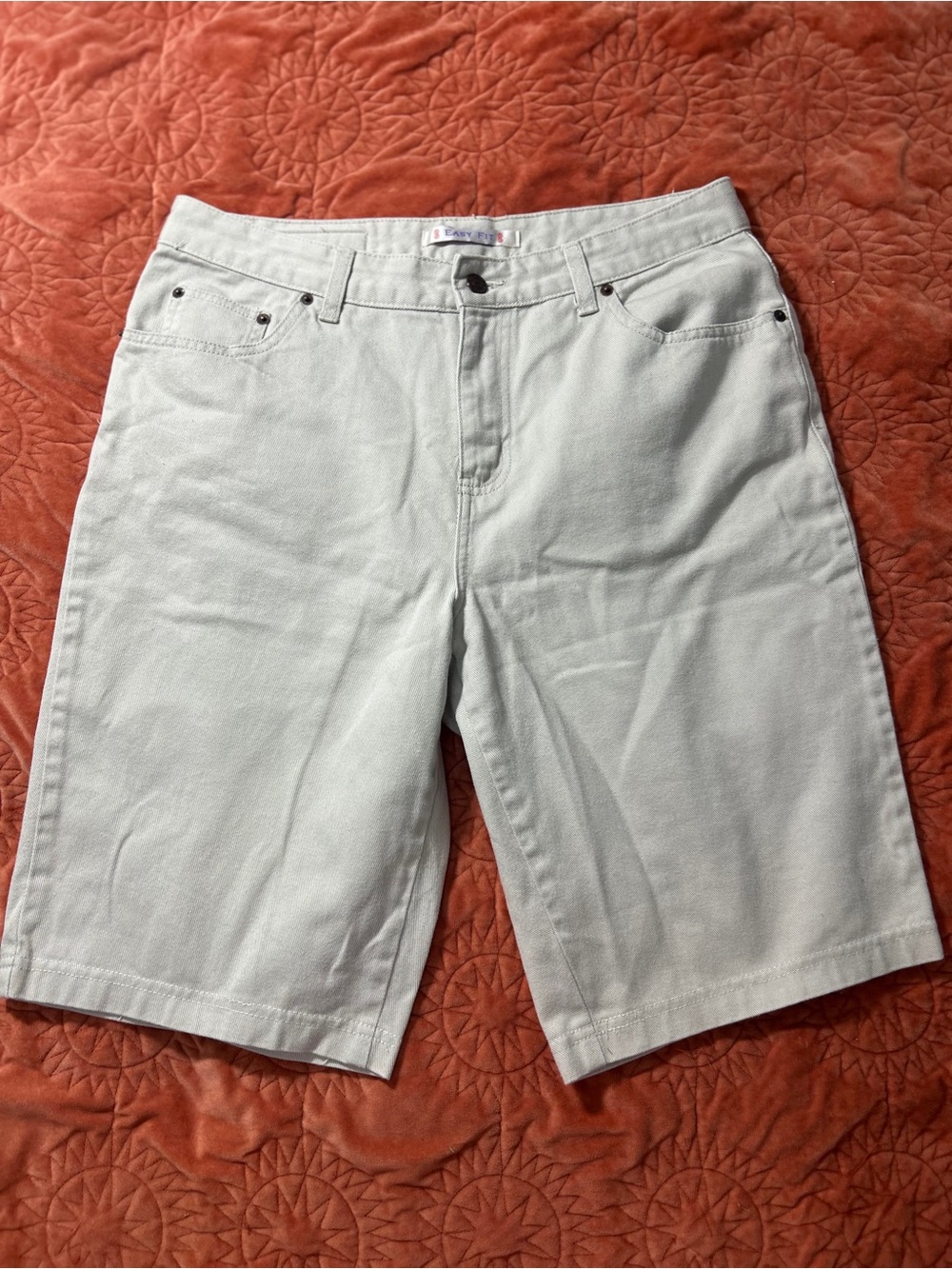 bill blass Women's Light Tan Vintage Bermuda Shorts Size 12
